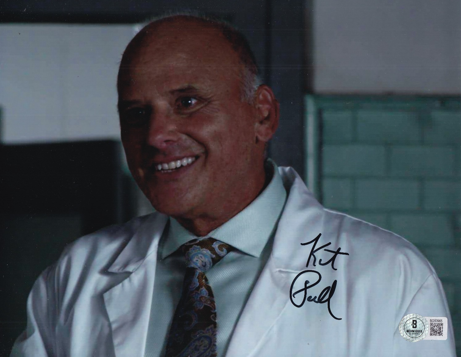 KURT FULLER signed (PSYCH) Coroner Woody 8X10 photo BECKETT BAS BQ83965