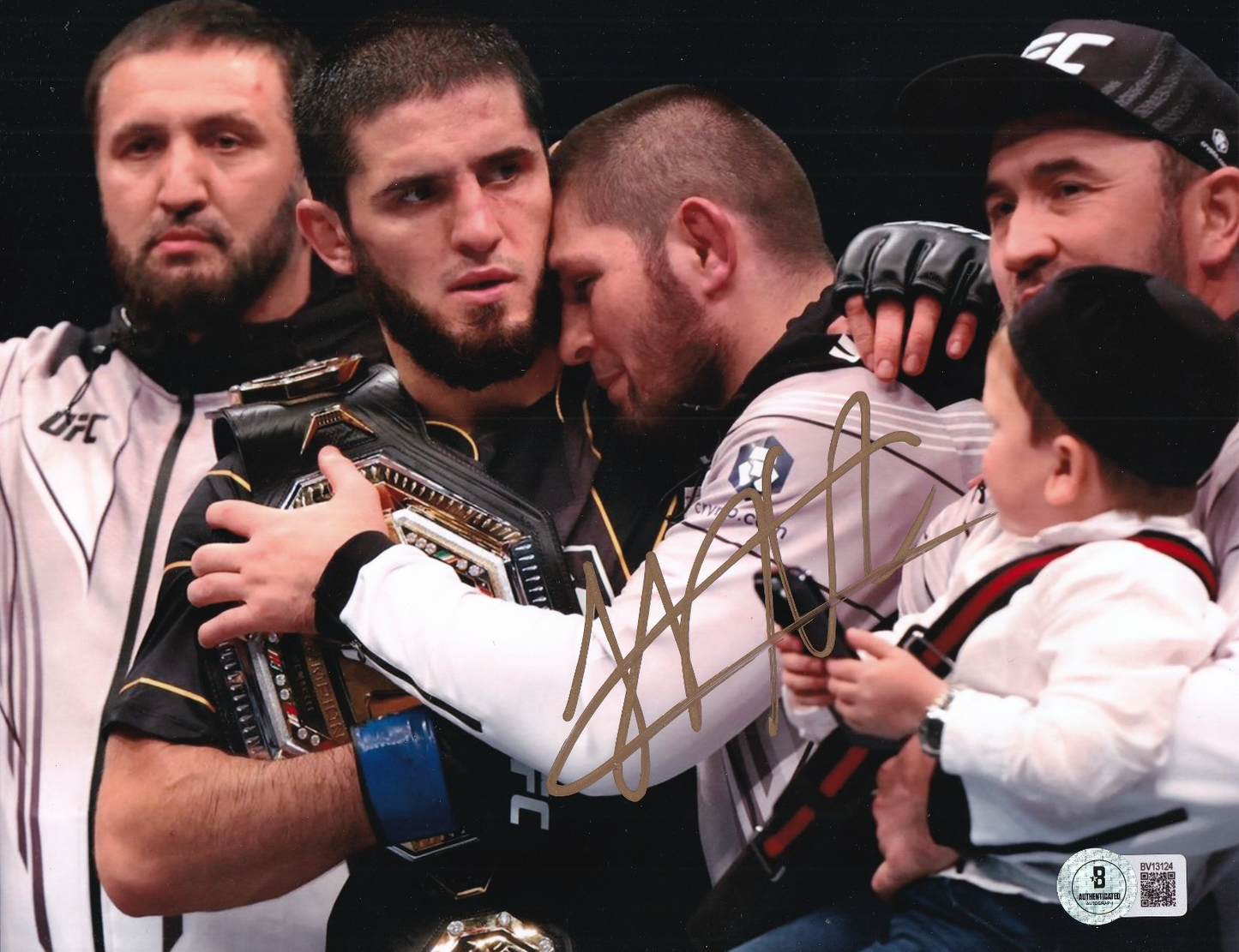 KHABIB NURMAGOMEDOV signed (UFC) MMA Fighting 8X10 photo BECKETT BAS BV13124