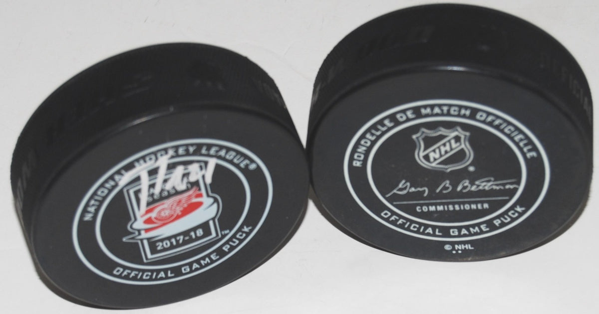 TOMAS TATAR signed (DETROIT RED WINGS) 2017-18 INAUGURAL Game puck W/COA LCA