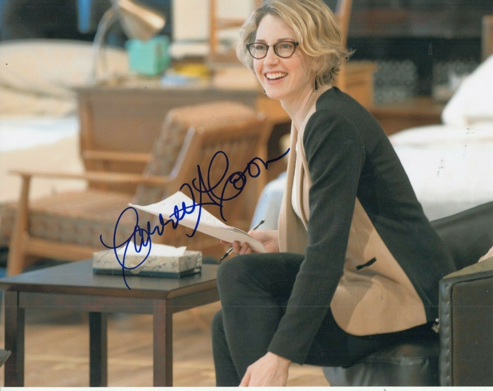 CARRIE COON signed (THE LEFTOVERS) TV Show 8X10 photo *Nora Durst* photo W/COA E