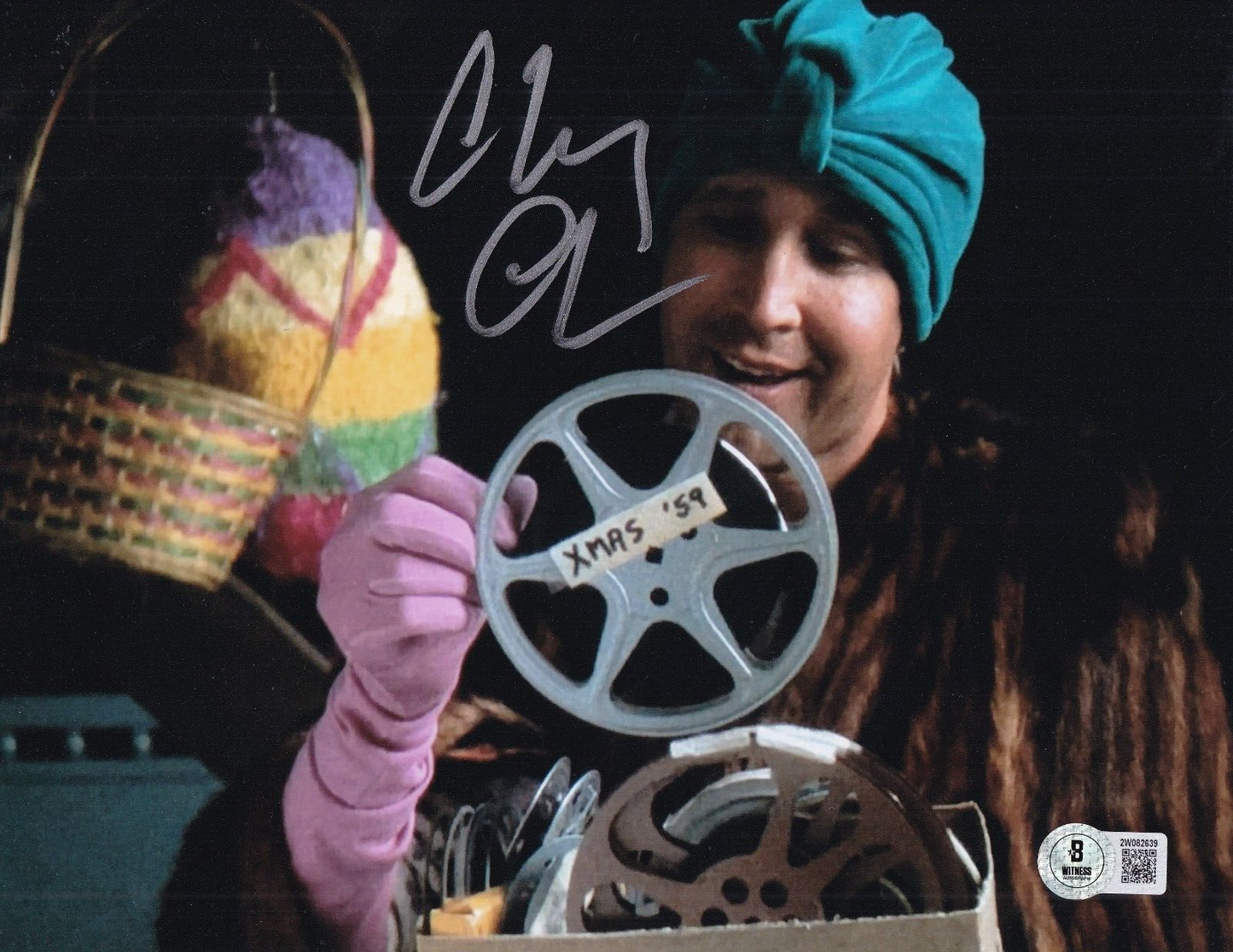 CHEVY CHASE signed (CHRISTMAS VACATION) Clark 8X10 photo BECKETT BAS 2W082639