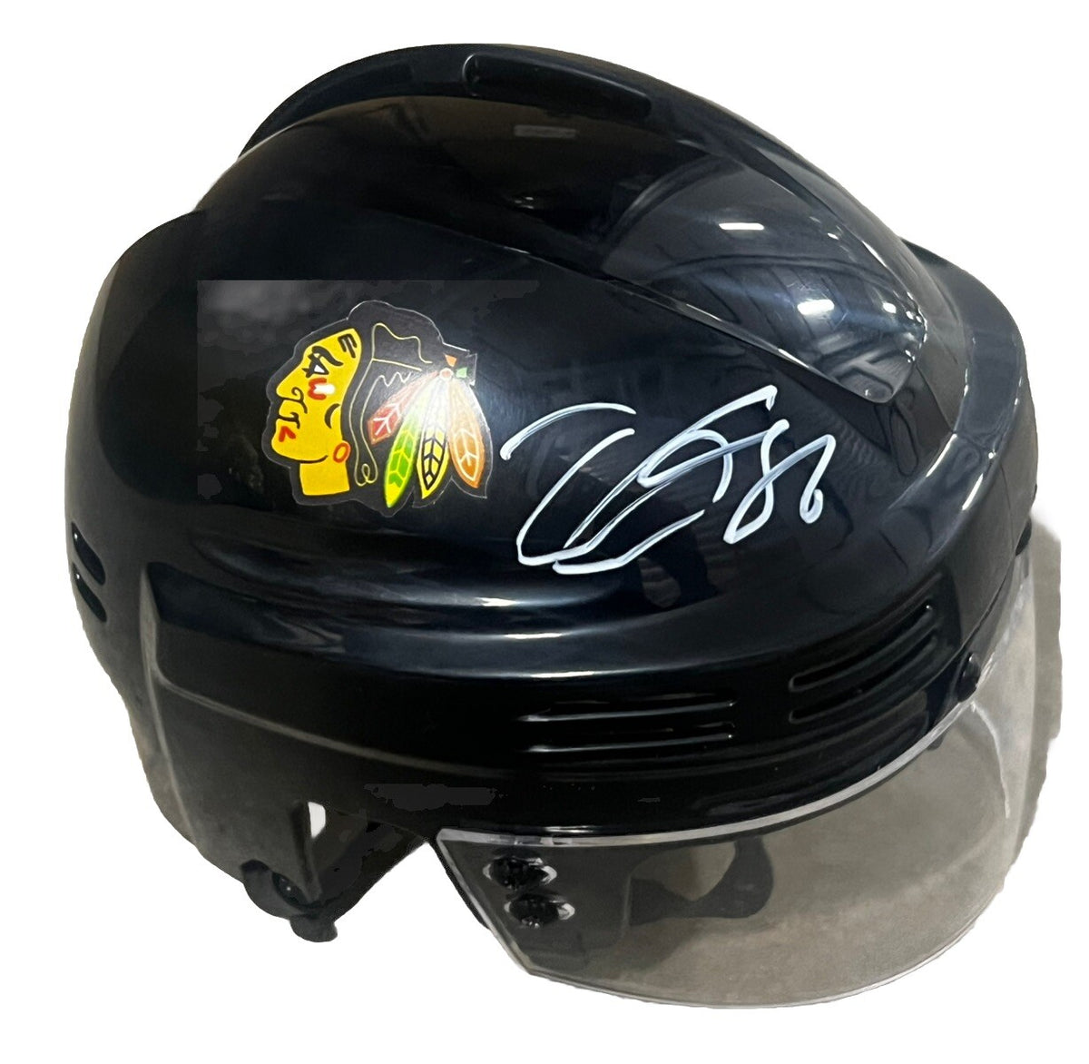 TEUVO TERAVAINEN signed (CHICAGO BLACKHAWKS) Mini Hockey Helmet BECKETT BP59357