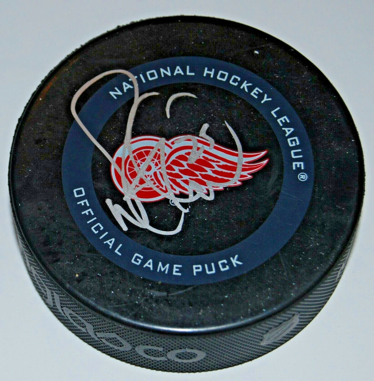 MIKE GREEN signed (DETROIT RED WINGS) NHL Official Game hockey puck W/COA 