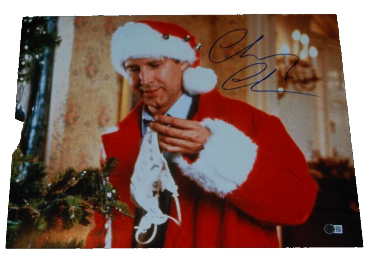 CHEVY CHASE signed (CHRISTMAS VACATION) Clark 16X20 photo BECKETT BAS BM02910