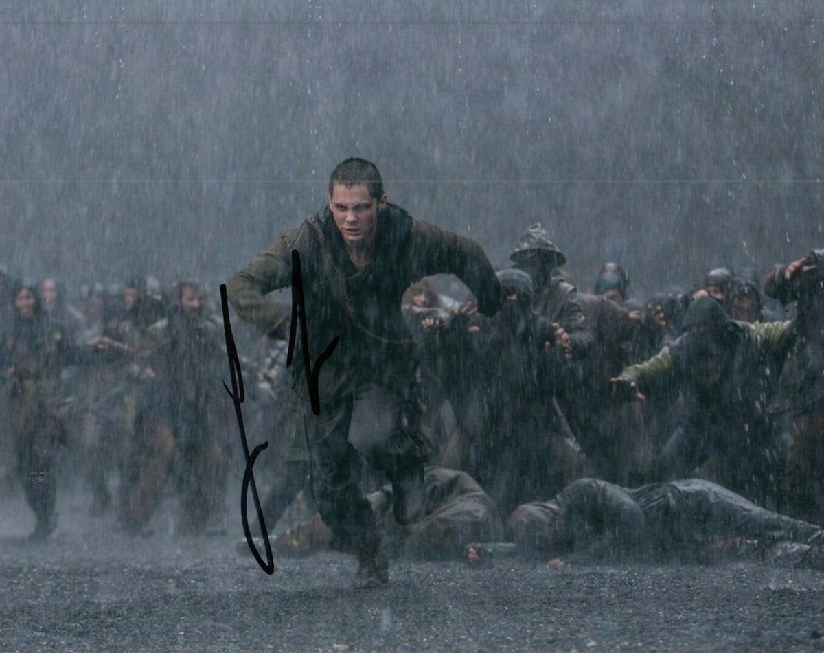 LOGAN LERMAN signed (NOAH) autographed Movie 8X10 photo *Ham* W/COA 