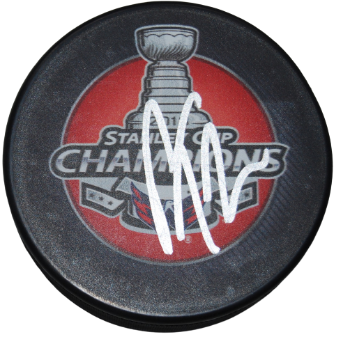 BARRY TROTZ signed (WASHINGTON CAPITALS) Stanley Cup puck BECKETT BAS AD27389