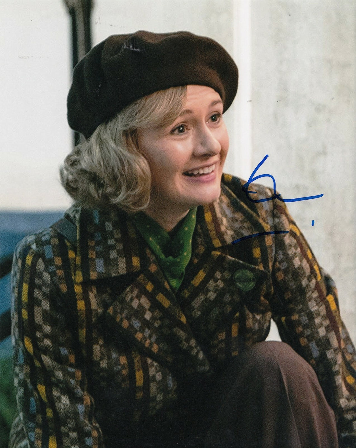 EMILY MORTIMER signed (MARY POPPINS RETURNS) Movie 8X10 photo Jane Banks W/COA 1