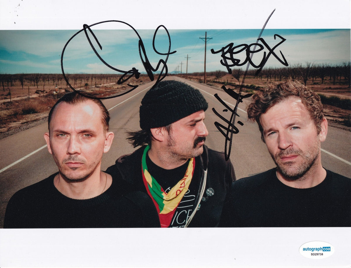 THE LAWRENCE ARMS group signed 8X10 photo by all 3 (PARTYING GIFT) ACOA SD29738