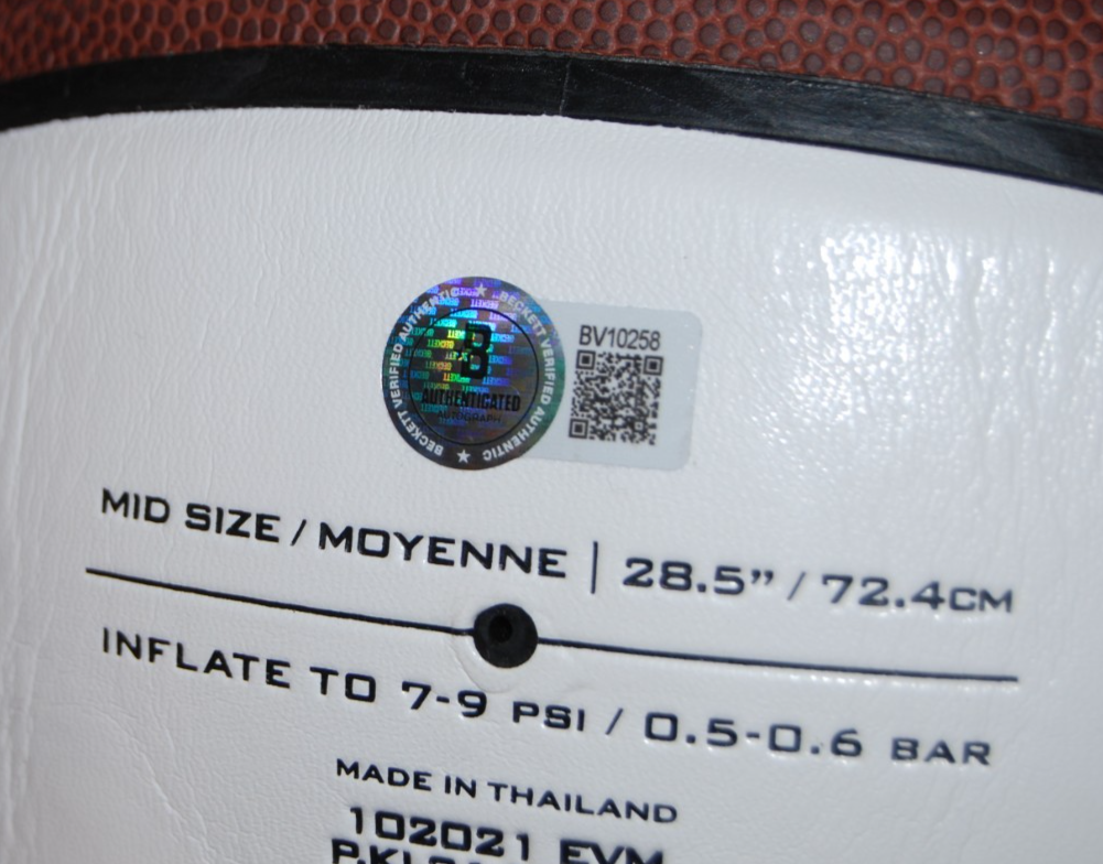 TYLER HANSBROUGH signed NORTH CAROLINA TAR HEELS logo basketball BECKETT BV10258
