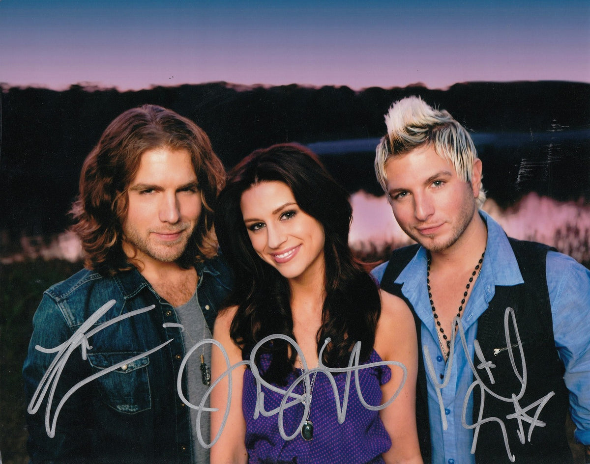 GLORIANA group signed MUSIC 8X10 photo W/COA *COUNTRY MUSIC* (THREE) #2