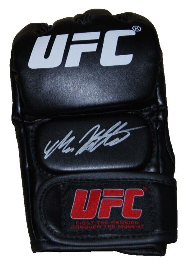 MARIO BAUTISTA signed (UFC) MMA autographed Fighting glove BECKETT BAS BR00349