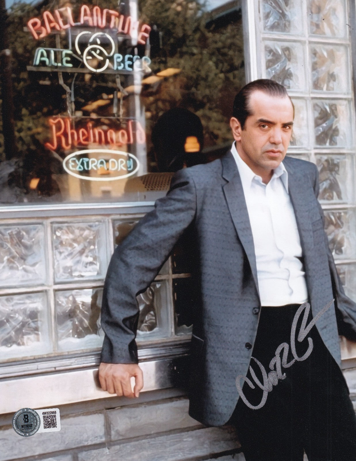 CHAZZ PALMINTERI signed (A BRONX TALE) Sonny Movie 8X10 photo BECKETT 4W322955
