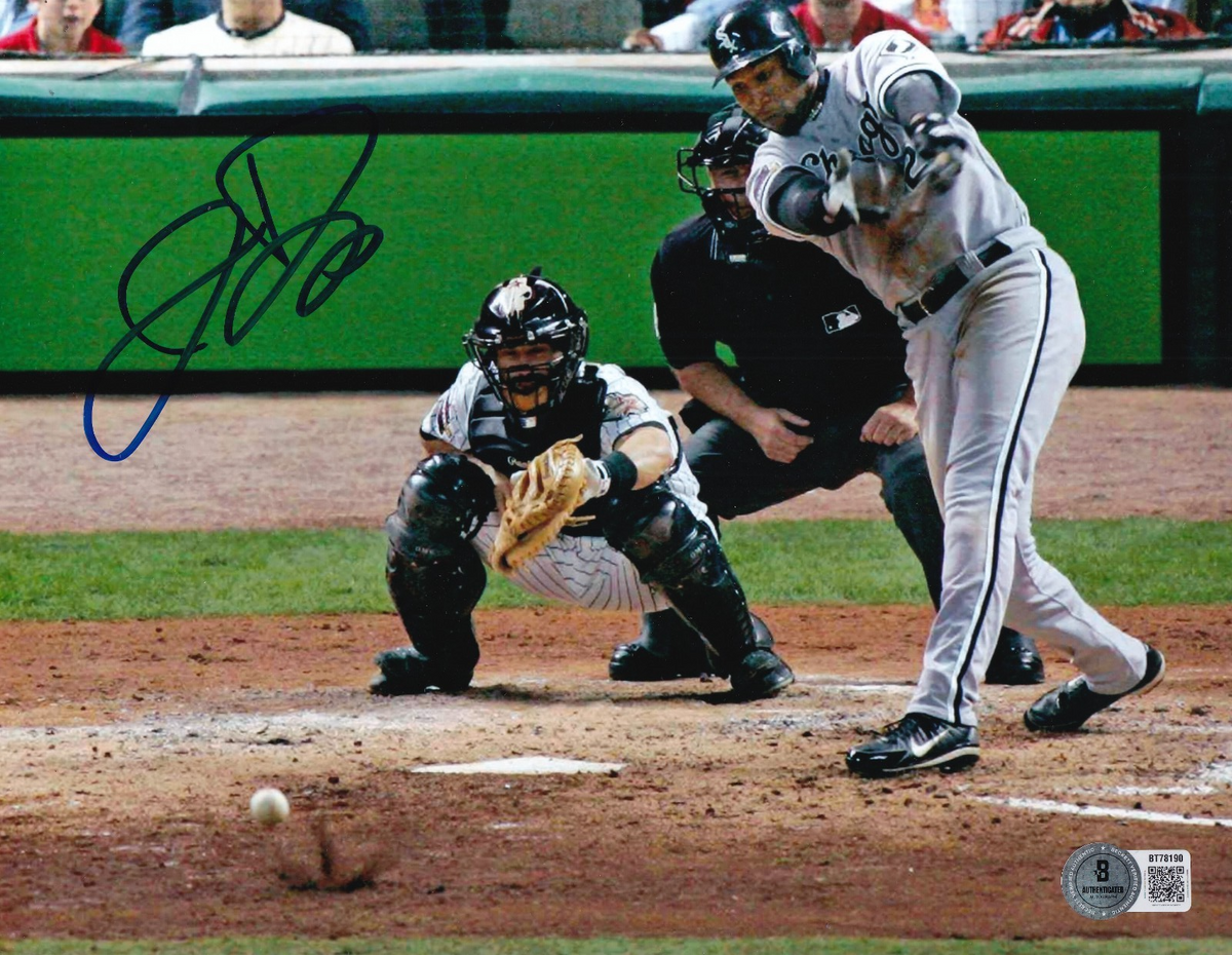 JERMAINE DYE signed (CHICAGO WHITE SOX) baseball 8X10 photo BECKETT BAS BT78190