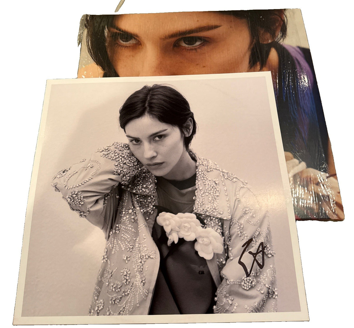 GRACIE ABRAMS signed (DAUGHTER FROM HELL) record Album Insert BECKETT BY085854