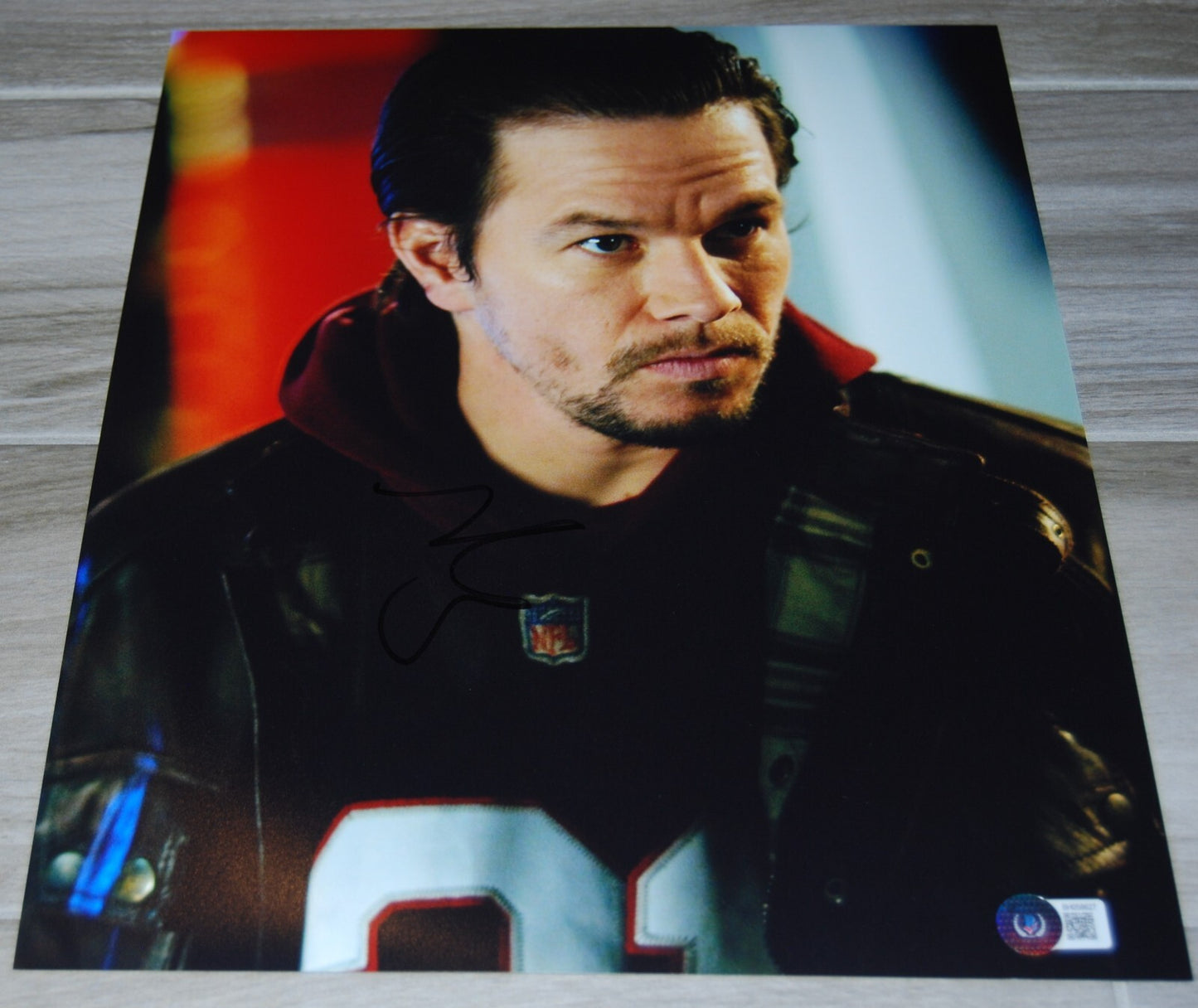 MARK WAHLBERG signed (FOUR BROTHERS) Movie 11X14 photo BECKETT BAS BH058627