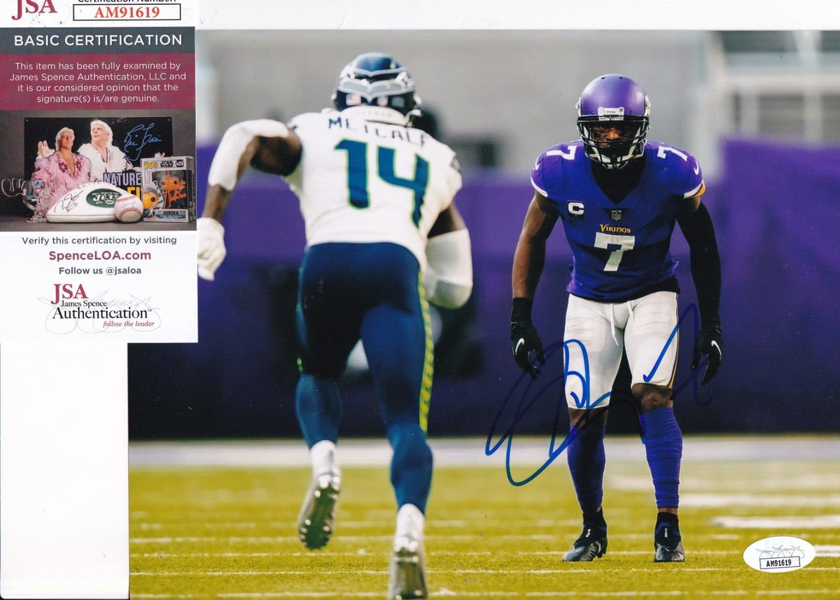 PATRICK PETERSON signed (MINNESOTA VIKINGS) football 8X10 photo JSA COA AH91619