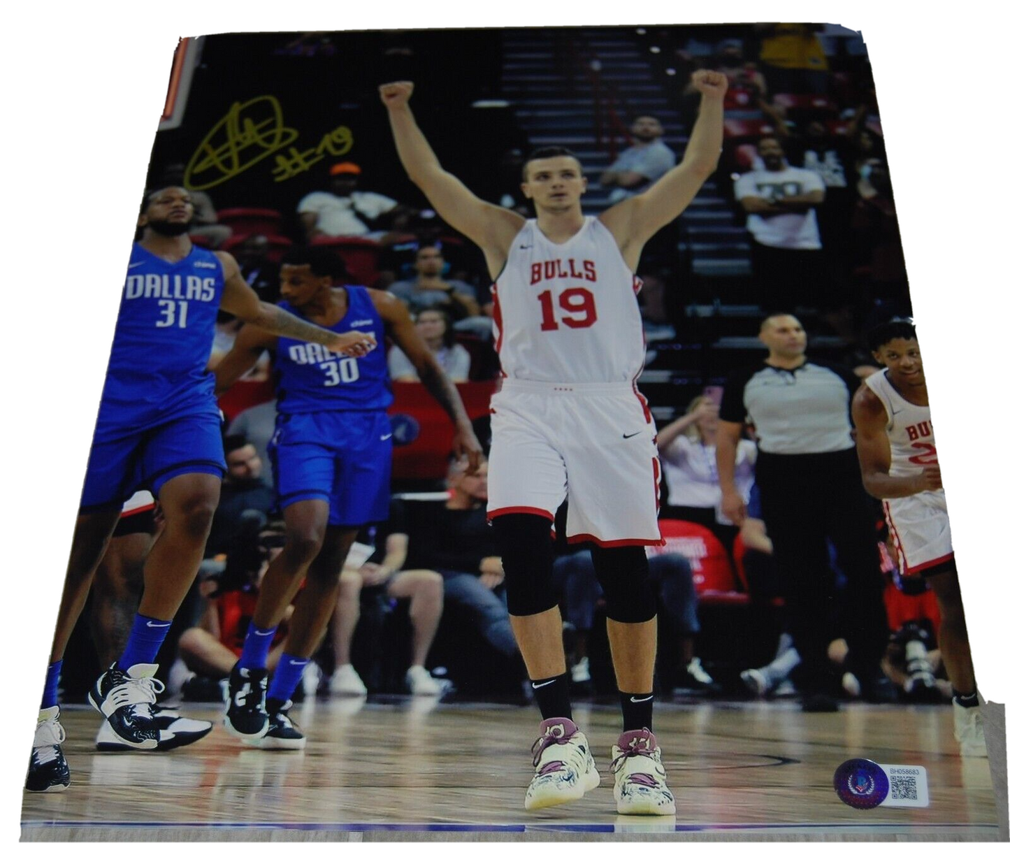 MARKO SIMONOVIC signed (CHICAGO BULLS) autographed 11X14 photo BECKETT BH058683