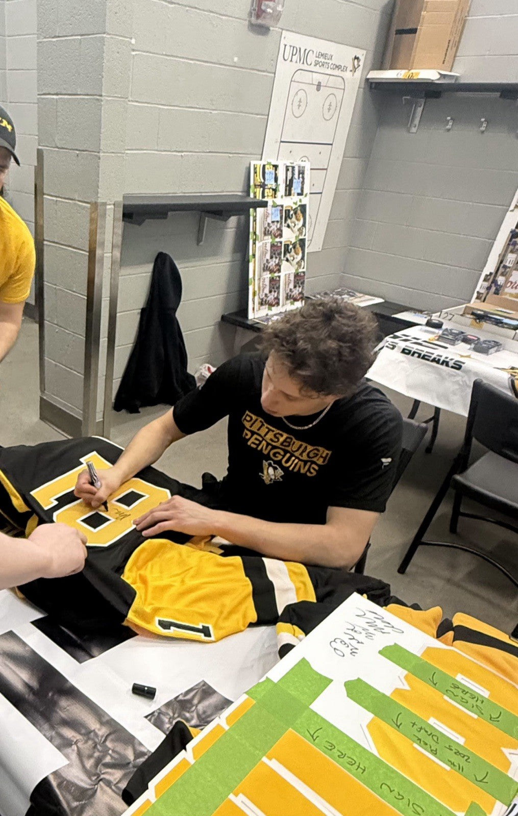 BEN KINDEL signed (PITTSBURGH PENGUINS) custom hockey jersey JSA COA + PROOF