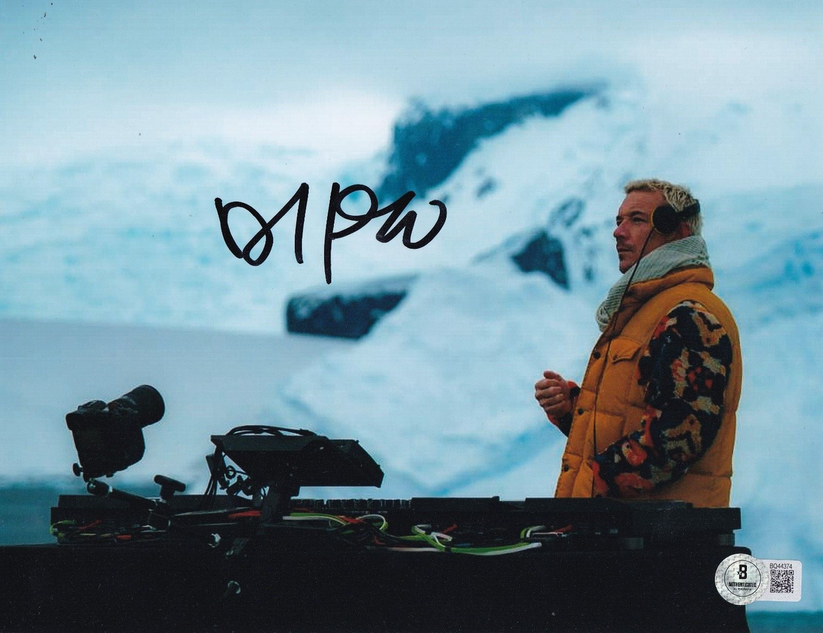 DIPLO signed (MUSIC DJ) Hearltess EDM 8x10 photo BECKETT BAS BQ44374