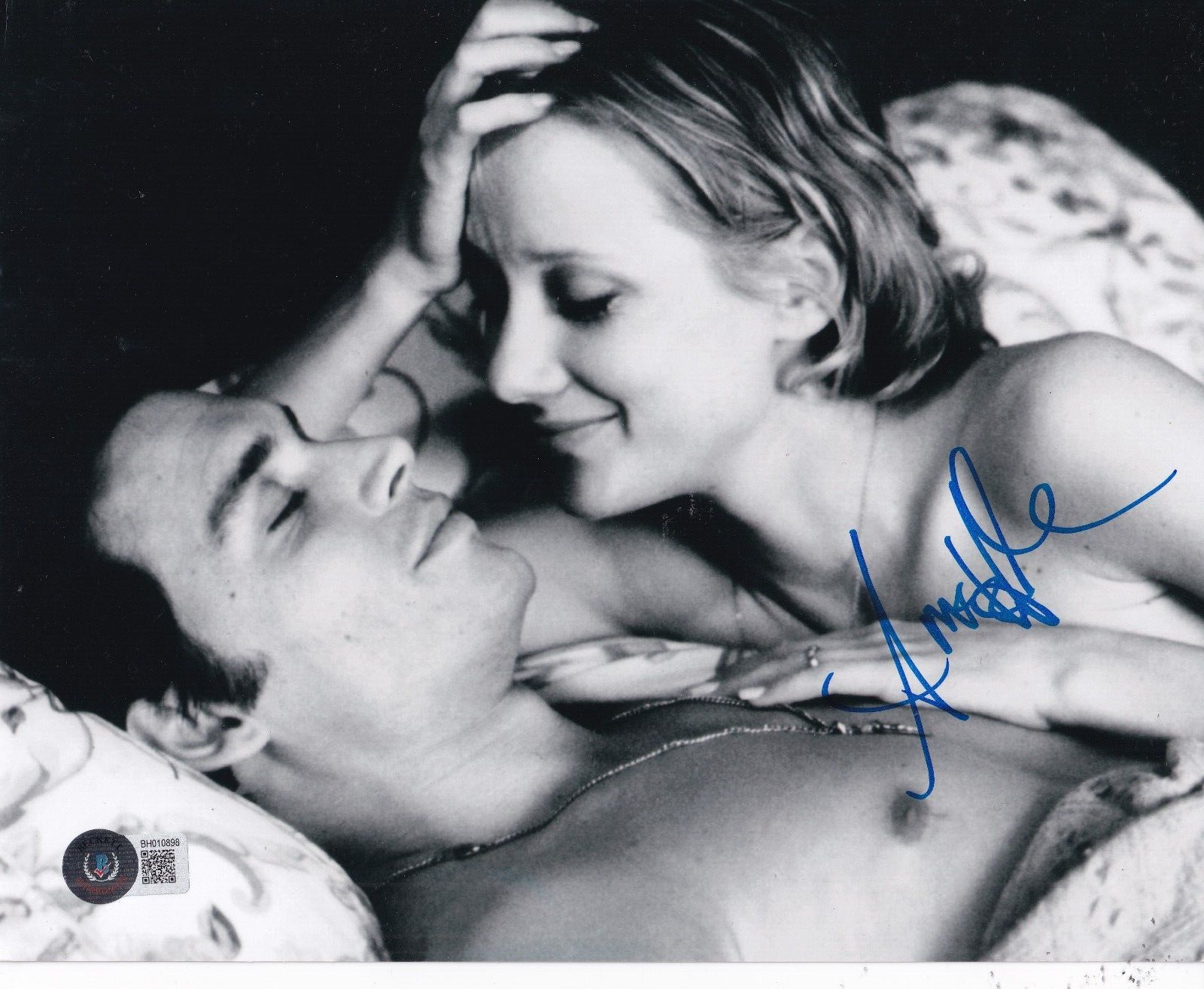 ANNE HECHE signed (DONNIE BRASCO) Maggie Movie 8X10 photo BECKETT BAS BH010898