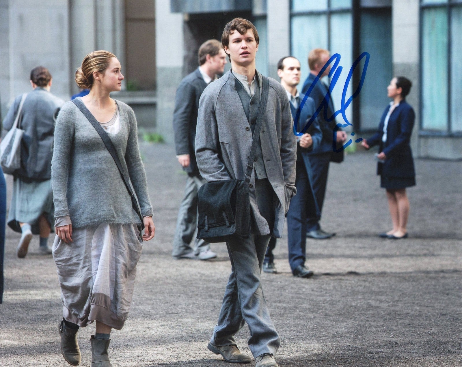 Ansel Elgort Divergent Insurgent Caleb Signed 8x10 Photo w/COA #2