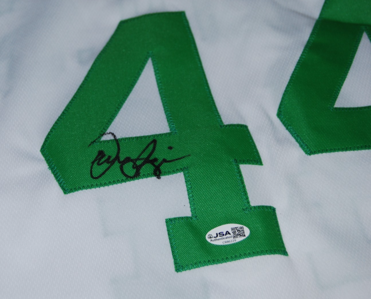 DANNY AINGE signed (BOSTON CELTICS) white XL basketball jersey JSA CR86229