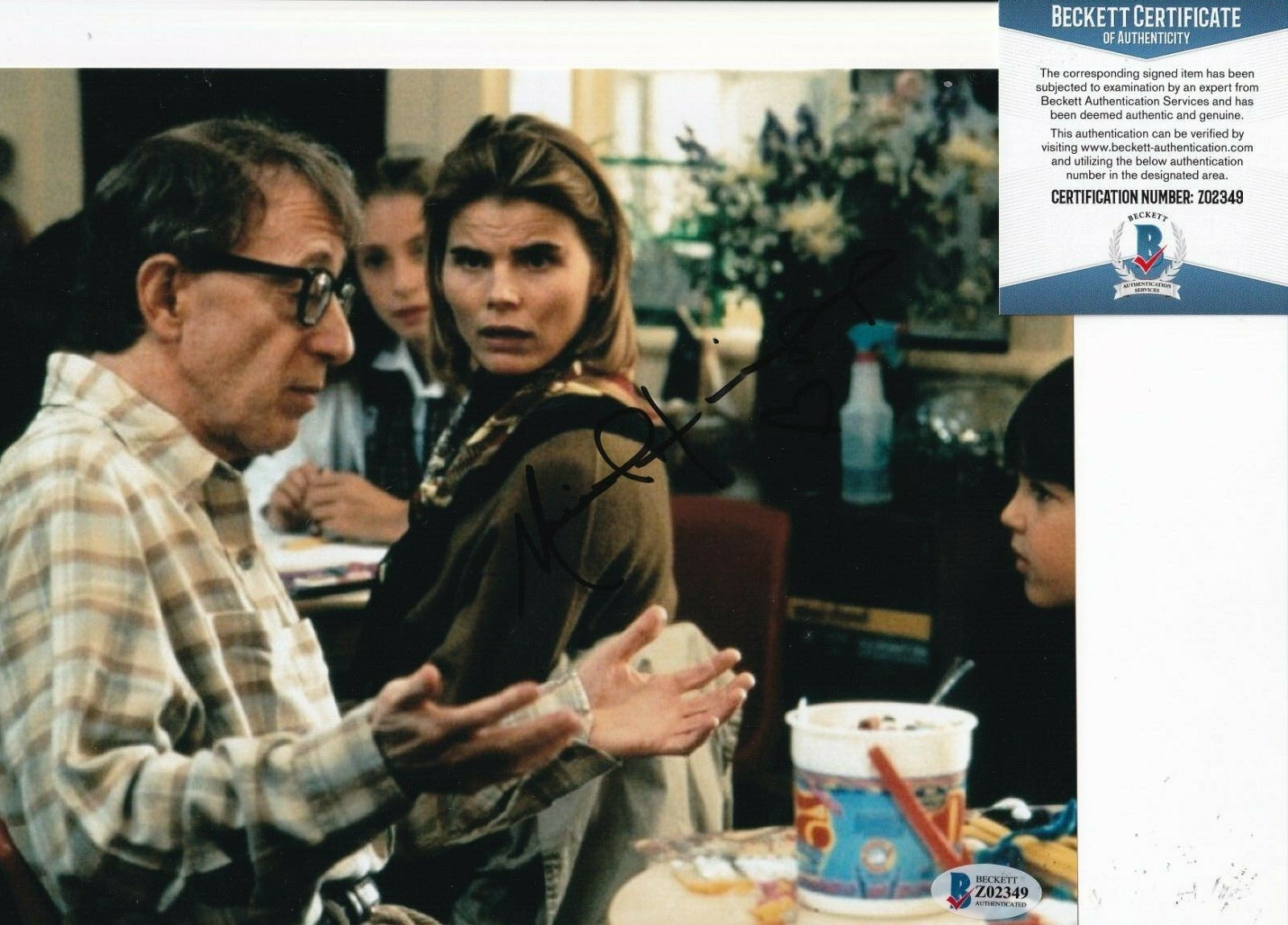 MARIEL HEMMINGWAY signed (MANHATTAN) Movie Tracy 8X10 photo BECKETT BAS Z02349