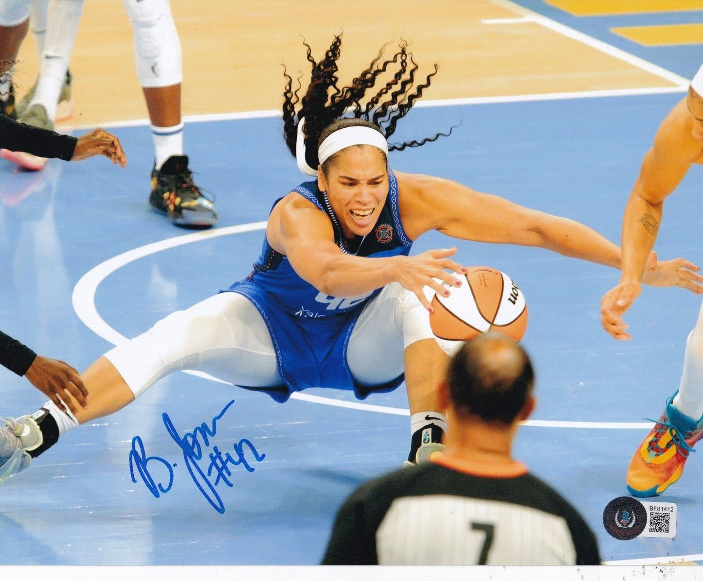 BRIONNA JONES signed CONNECTICUT SUNS WNBA basketball 8X10 photo BECKETT BF81412