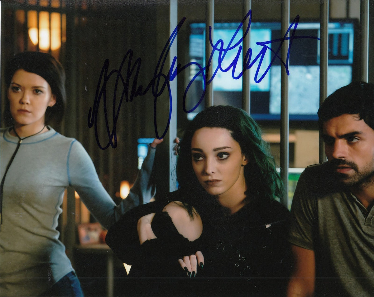 HAYLEY LOVITT signed (THE GIFTED) TV SHOW 8X10 photo *SAGE* W/COA #2