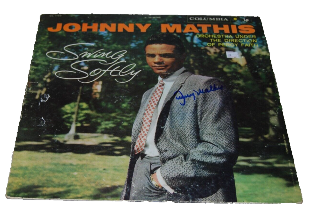 JOHNNY MATHIS signed (SWING SOFTLY) Vinyl Album Record BECKETT BAS BM027325