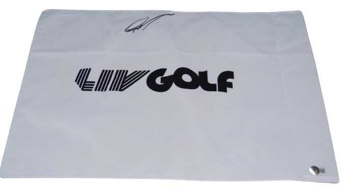 GREG NORMAN signed (THE SHARK) LIV Golf pin flag #18 BECKETT BAS AD27323