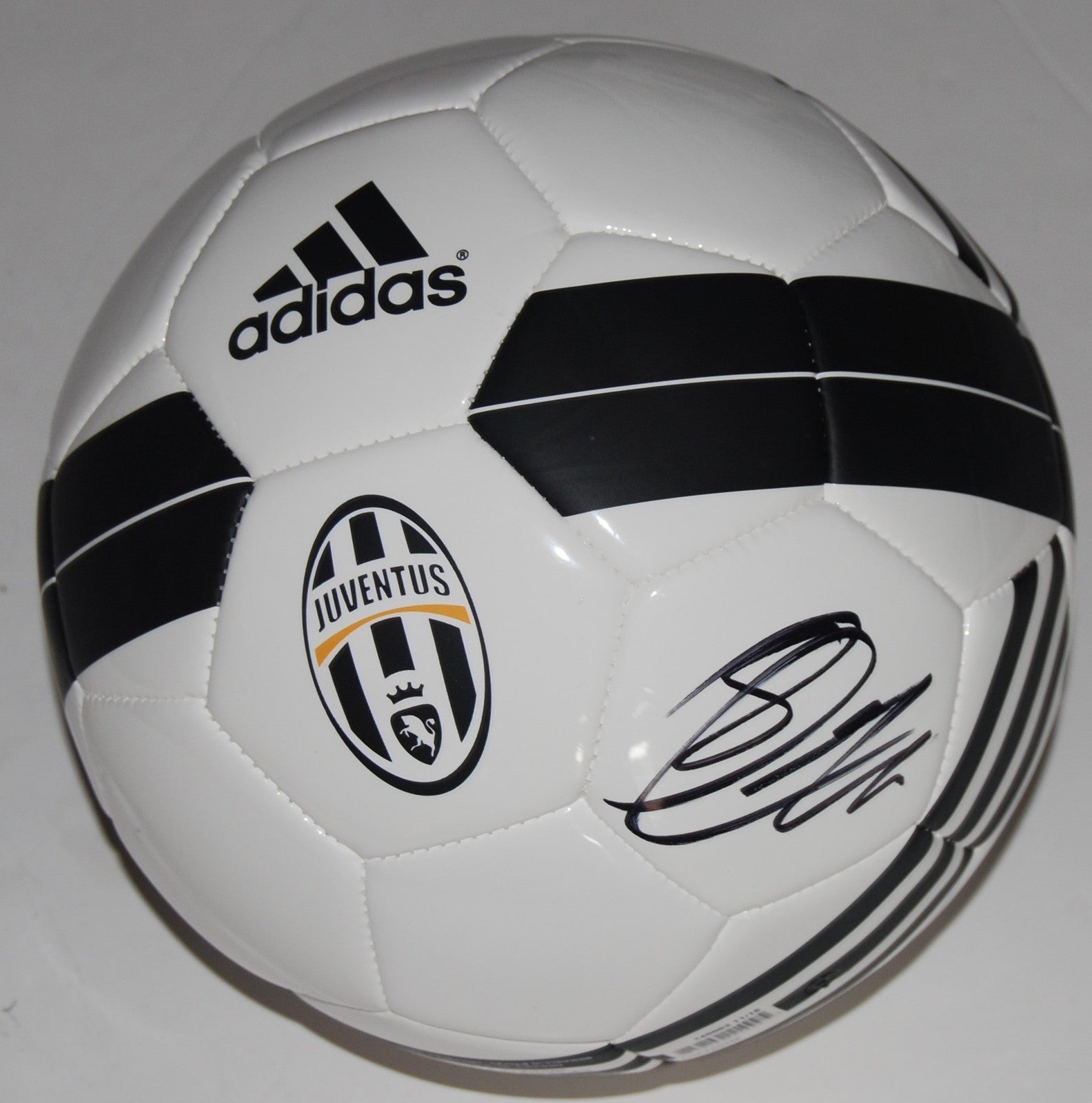 SEBASTIAN GIOVINCO signed (JUVENTUS) SOCCER BALL *TORONTO FC) W/COA ITALY #1