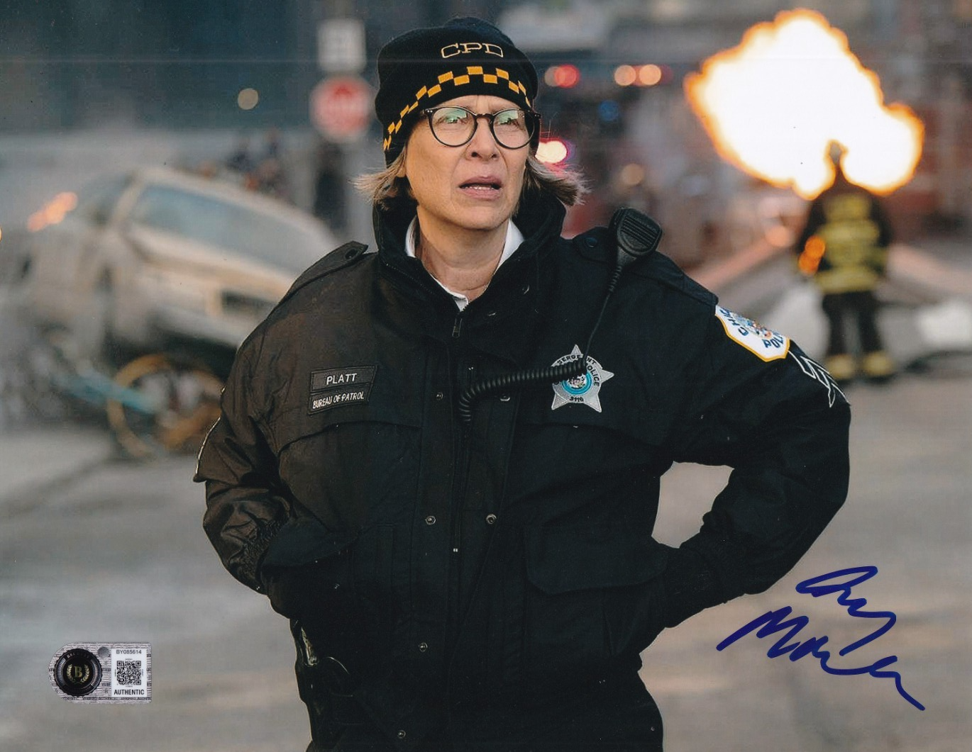 AMY MORTON signed (CHICAGO P.D) Sergeant Platt 8X10 photo BECKETT BY085614