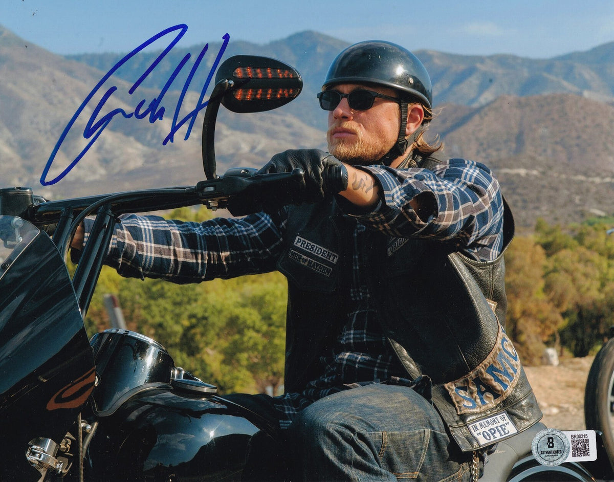 CHARLIE HUNNAM signed (SONS OF ANARCHY) JAX TELLER 8X10 photo BECKETT BR00315