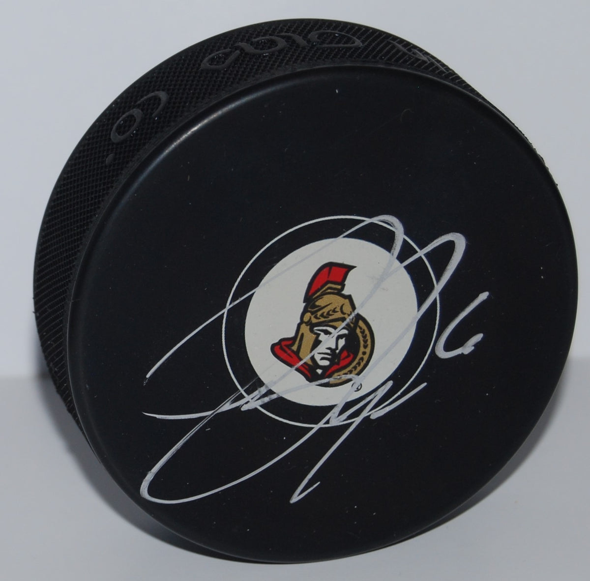 BOBBY RYAN signed (OTTAWA SENATORS) souvenir logo hockey puck W/COA #2