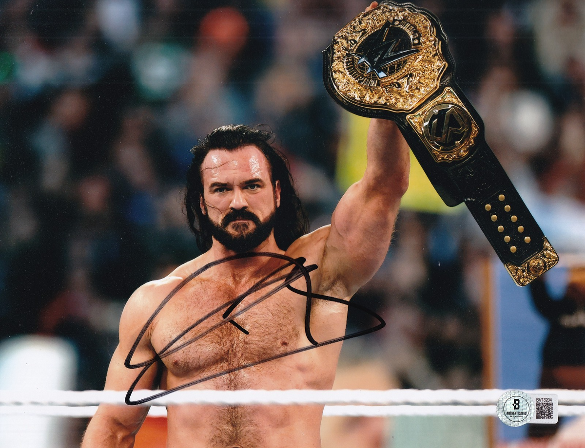 DREW MCINTYRE signed (WWE) Wrestling RAW Smackdown 8X10 BECKETT BV13204