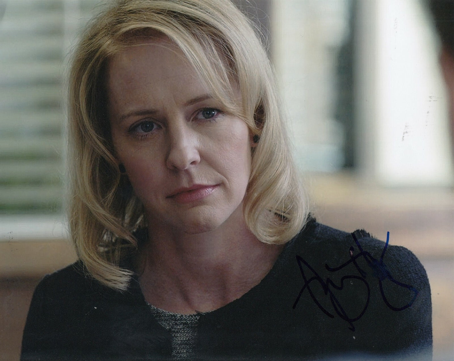 AMY HARGREAVES signed (13 REASONS WHY) TV 8X10 photo *Lainie Jensen* W/COA #1
