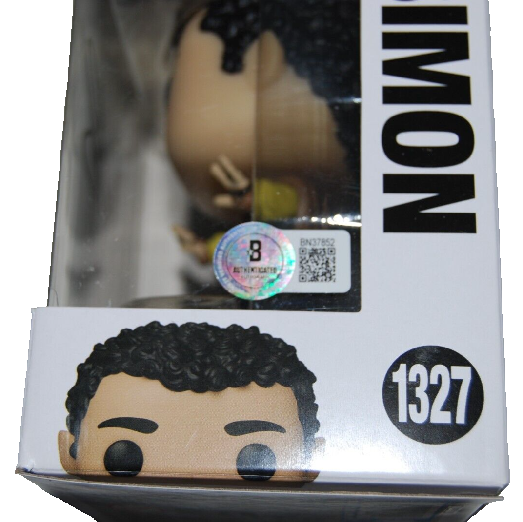 JUSTICE SMITH signed (DUNGEONS & DRAGONS) Simon Funko Pop #1327 BECKETT BN37852