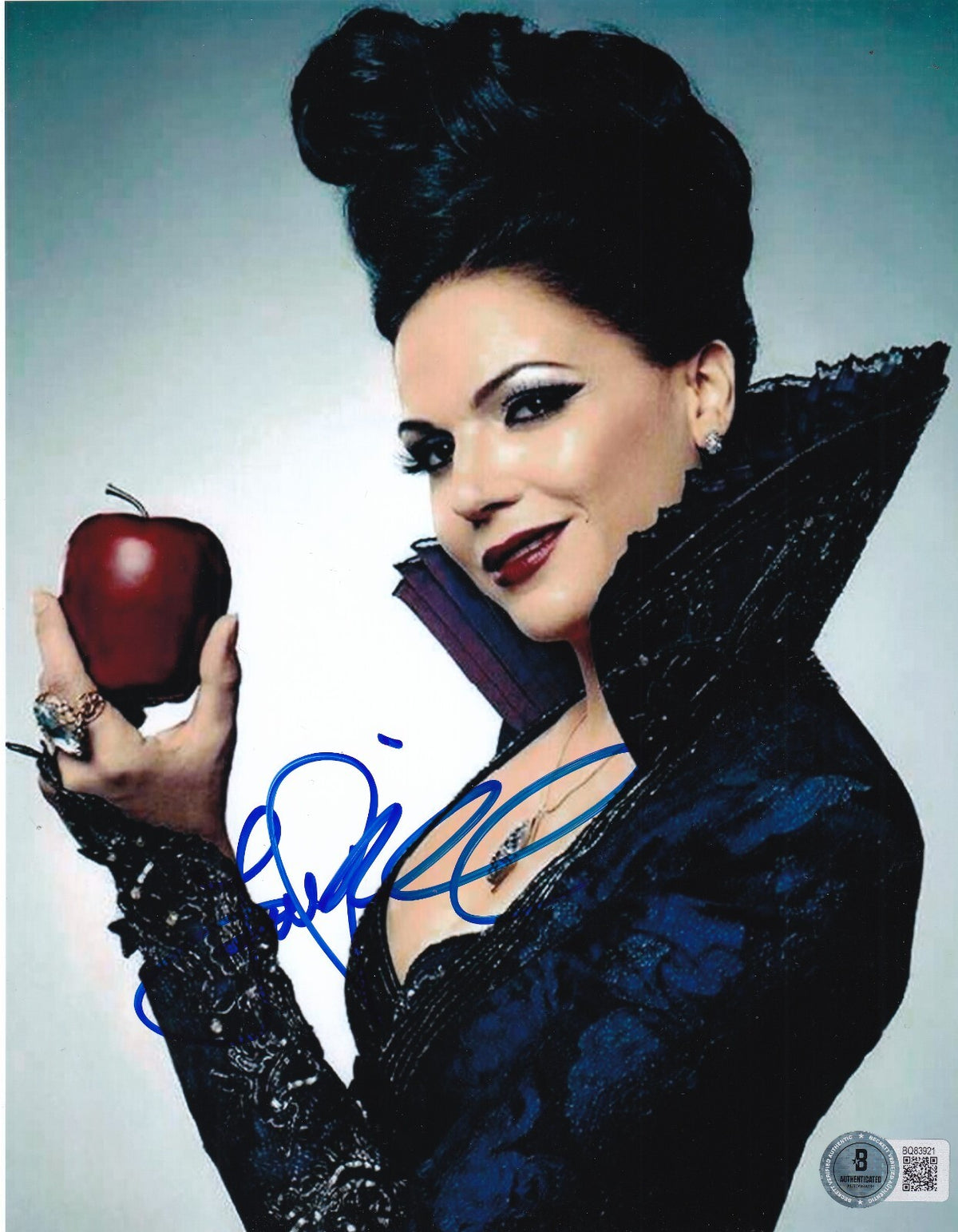 LANA PARILLA signed (ONCE UPON A TIME) Evil Queen 8X10 photo BECKETT BAS BQ83921