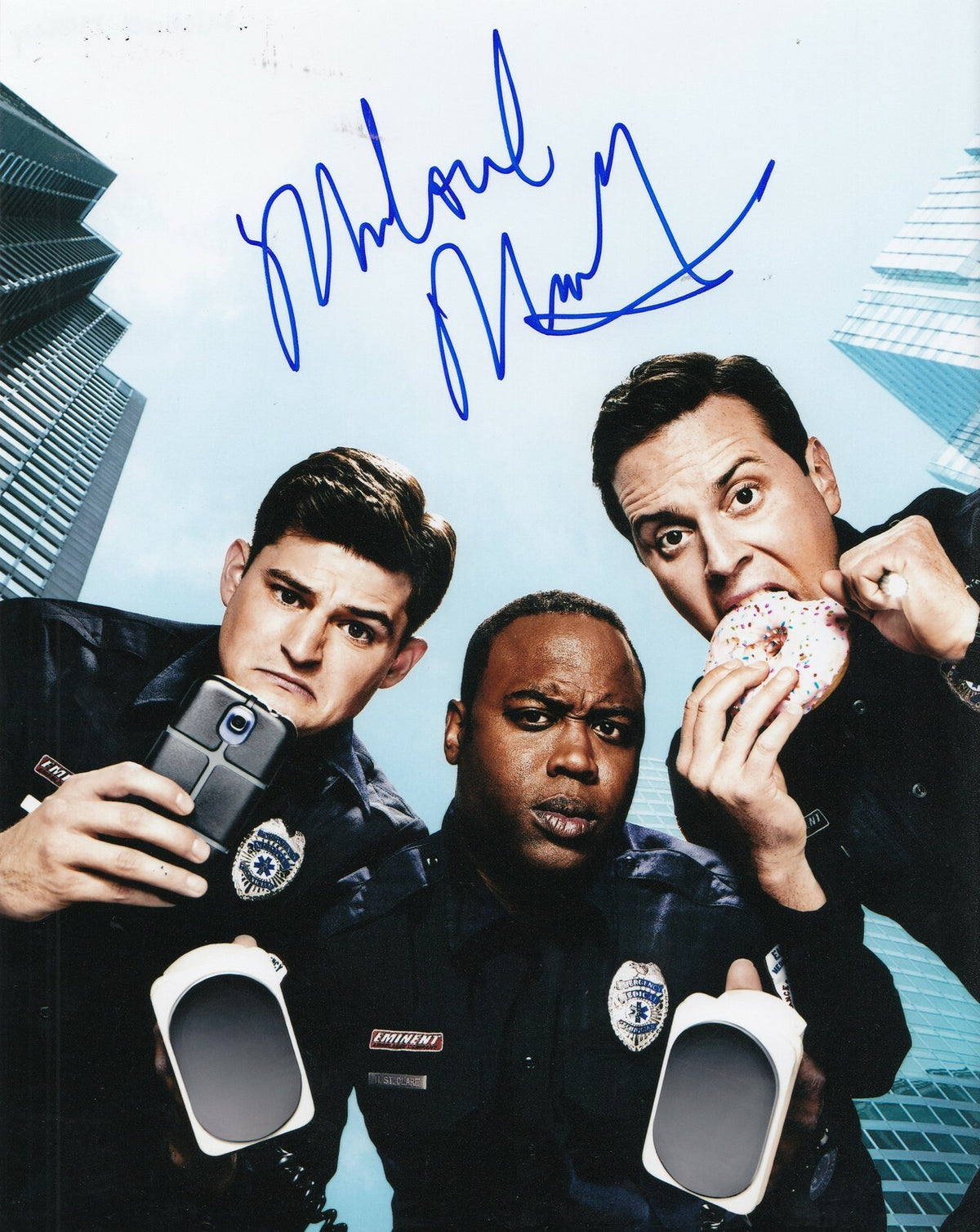 MICHAEL MOSLEY signed (SIRENS) TV SHOW Autographed *Johnny* 8X10 photo W/COA #2