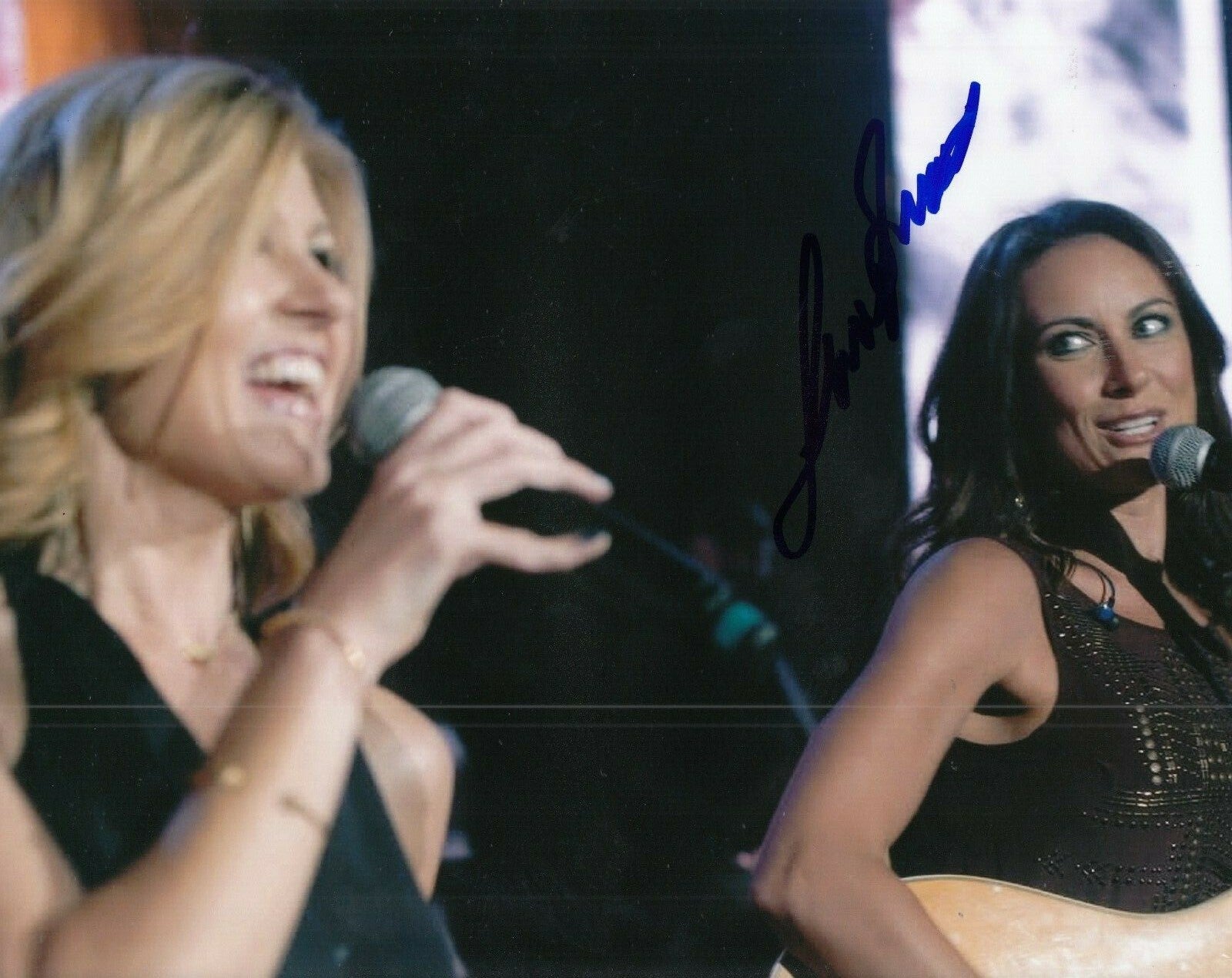 LAURA BENANTI signed (NASHVILLE) autograph *Sadie Stone* 8X10 *PROOF* W/COA #4