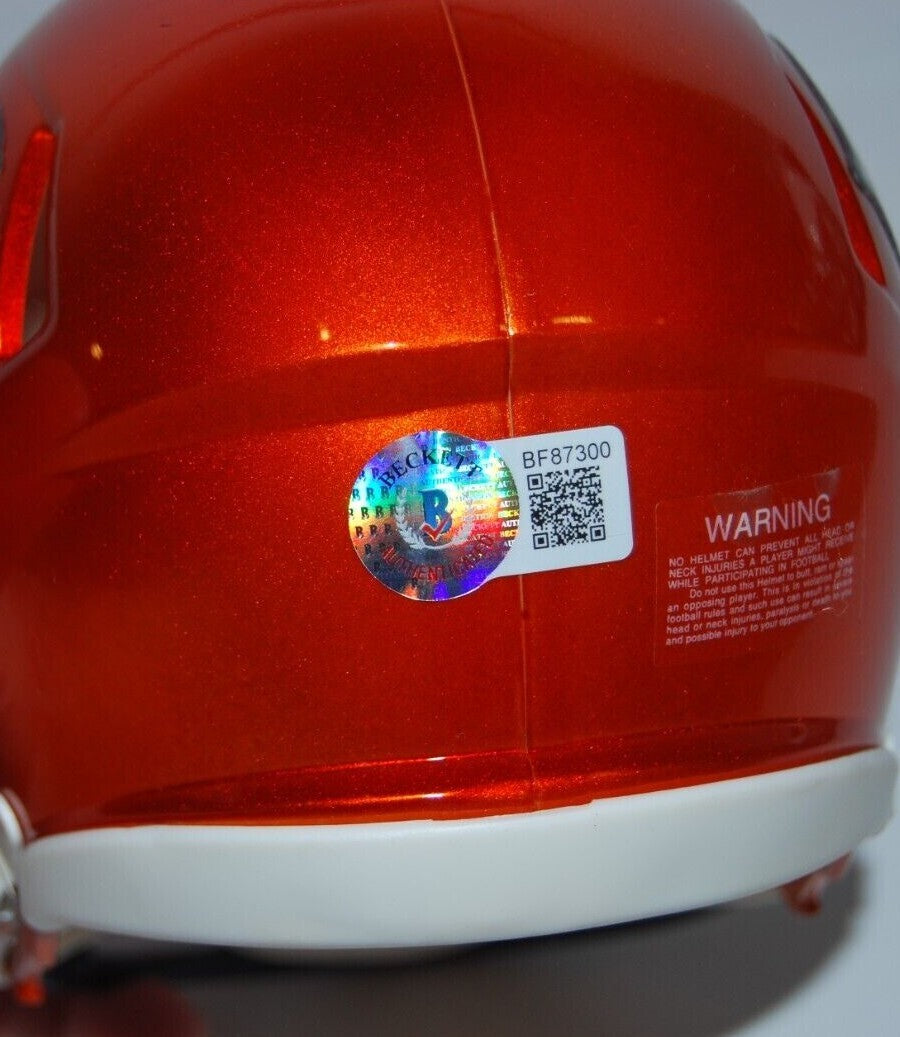 VELUS JONES JR signed (CHICAGO BEARS) mini football helmet BECKETT BF87300