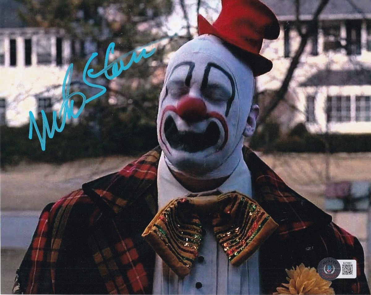 MIKE STARR signed (UNCLE BUCK) POOTER THE CLOWN 8X10 photo BECKETT BAS BJ79661
