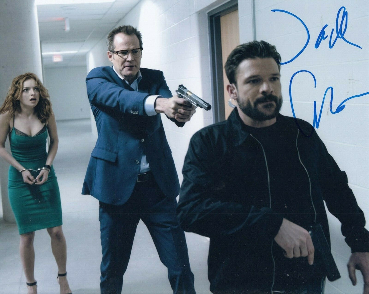 JACK COLEMAN signed (HEROES) TV SHOW 8X10 photo autograph *Noah Bennet* W/COA #3
