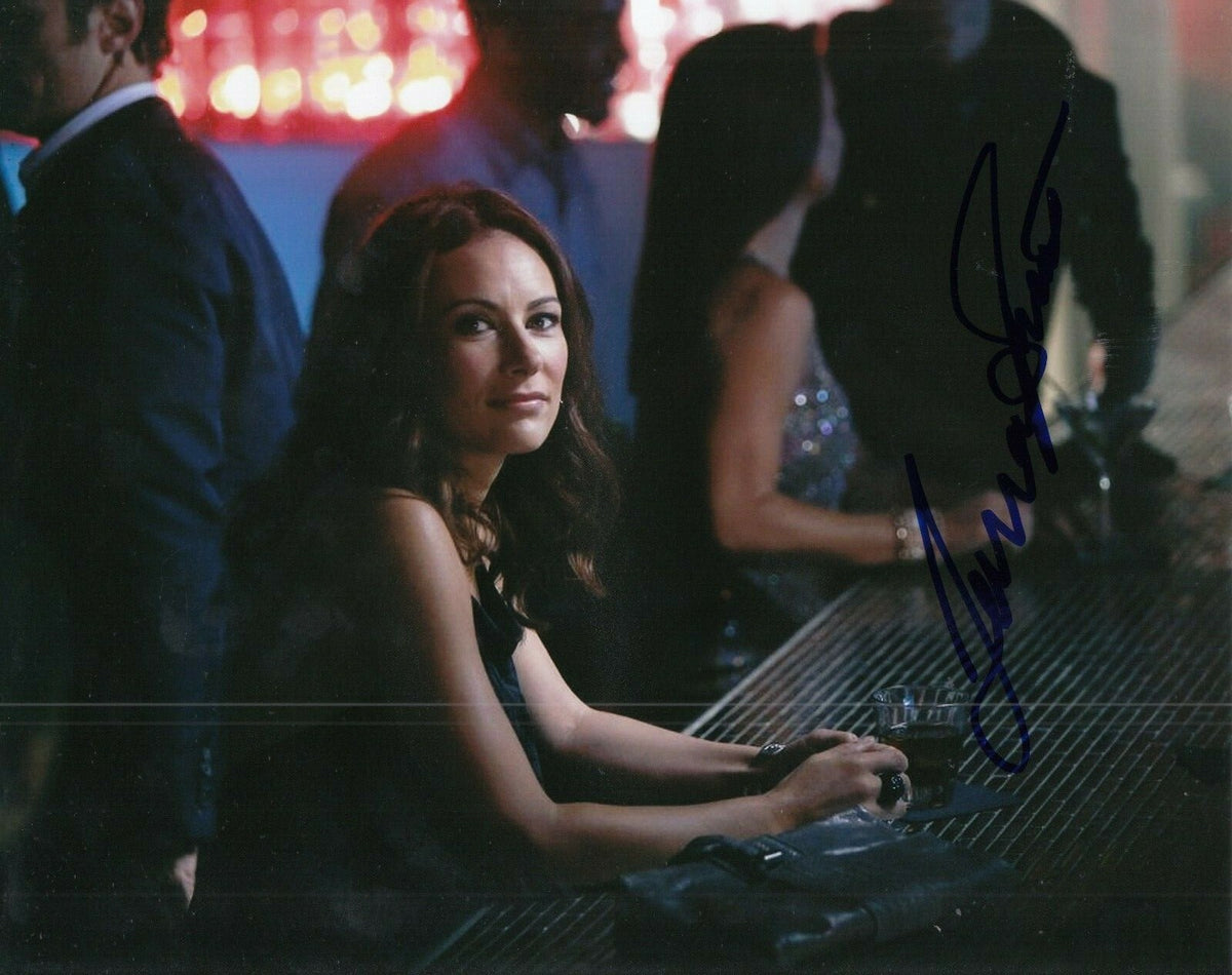 LAURA BENANTI signed (NASHVILLE) autograph *Sadie Stone* 8X10 *PROOF* W/COA #2