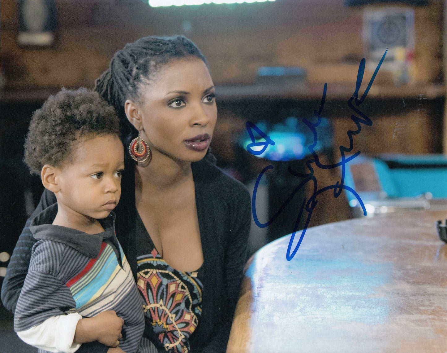SHANOLA HAMPTON signed *SHAMELESS* 8X10 photo V VERONICA FISHER (PROOF) W/COA #5