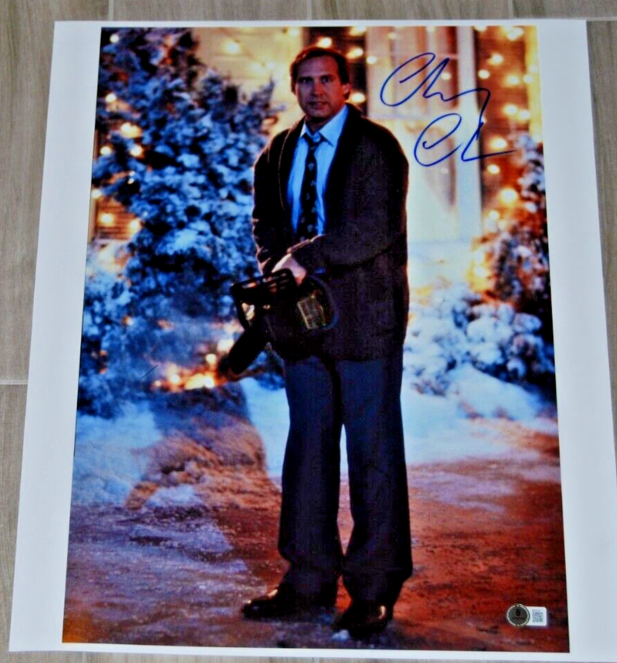 CHEVY CHASE signed (CHRISTMAS VACATION) Clark 16X20 photo BECKETT BAS BM02907