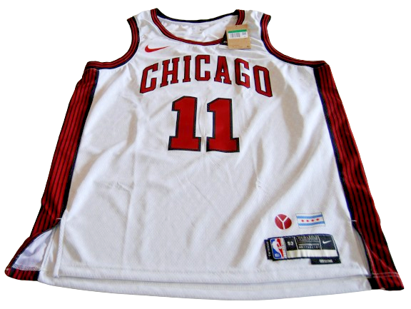 DEMAR DEROZAN signed (CHICAGO BULLS) 2023 City Edition jersey BECKETT BM98686