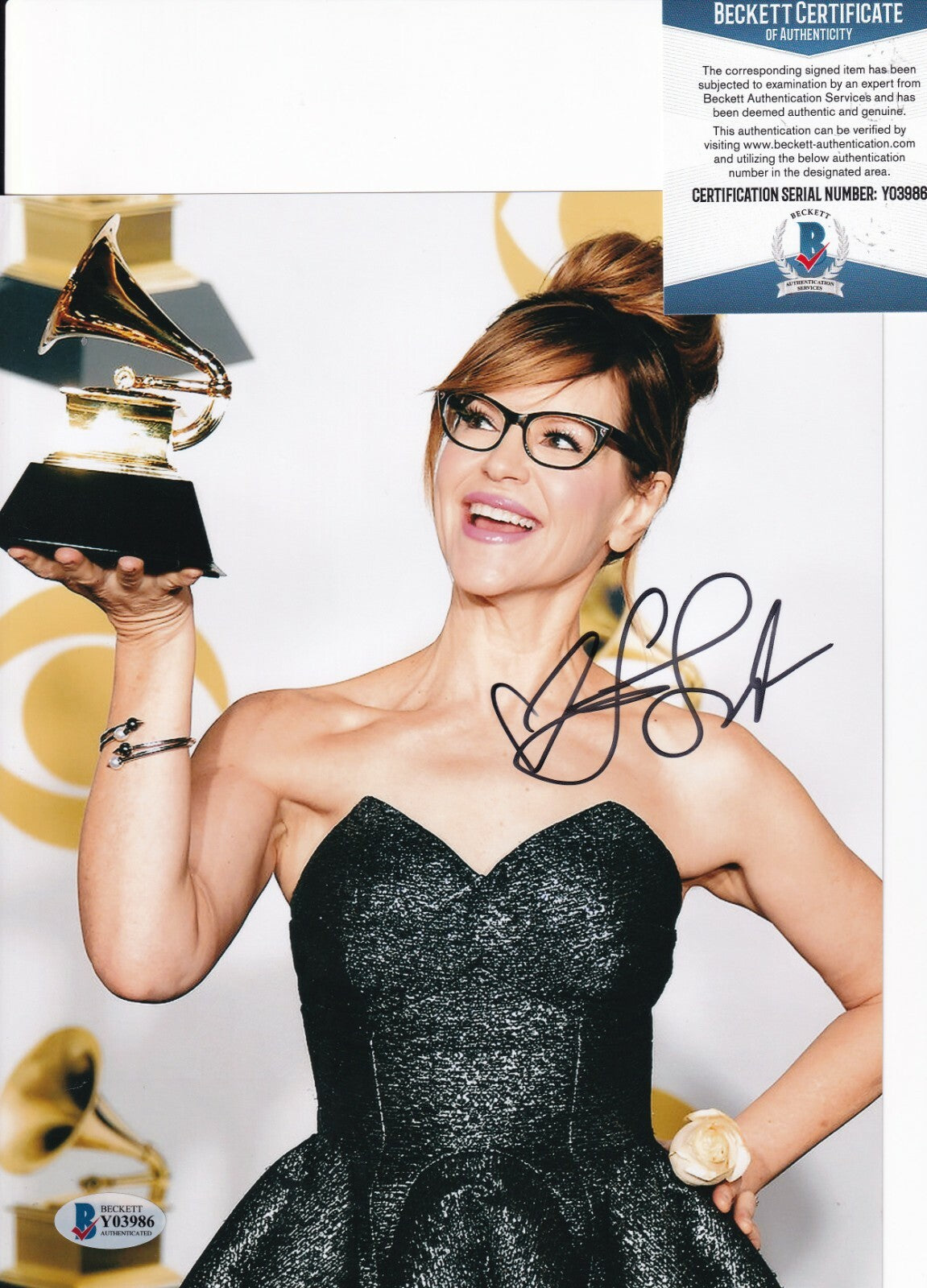 LISA LOEB signed (STAY (I MISSED YOU) Music Singer 8X10 photo BECKETT BAS Y03986