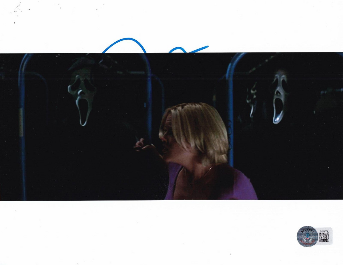 JENNY MCCARTHY signed (SCREAM 3) Sarah Movie 8X10 photo BECKETT BAS BJ54584